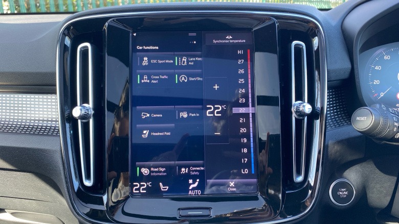 Volvo Xc40 2.0 D4 [190] R DESIGN Pro 5dr AWD Geartronic Diesel Estate